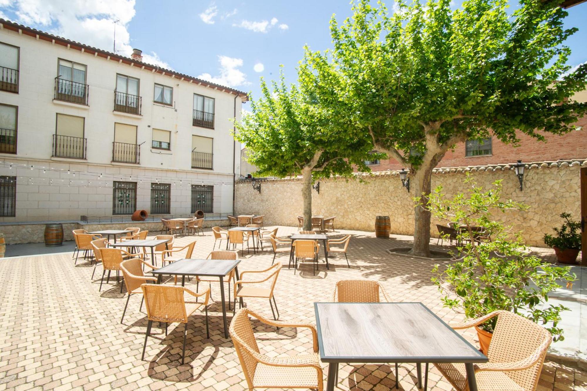 Azz Penafiel Las Claras Hotel & Spa Exterior foto