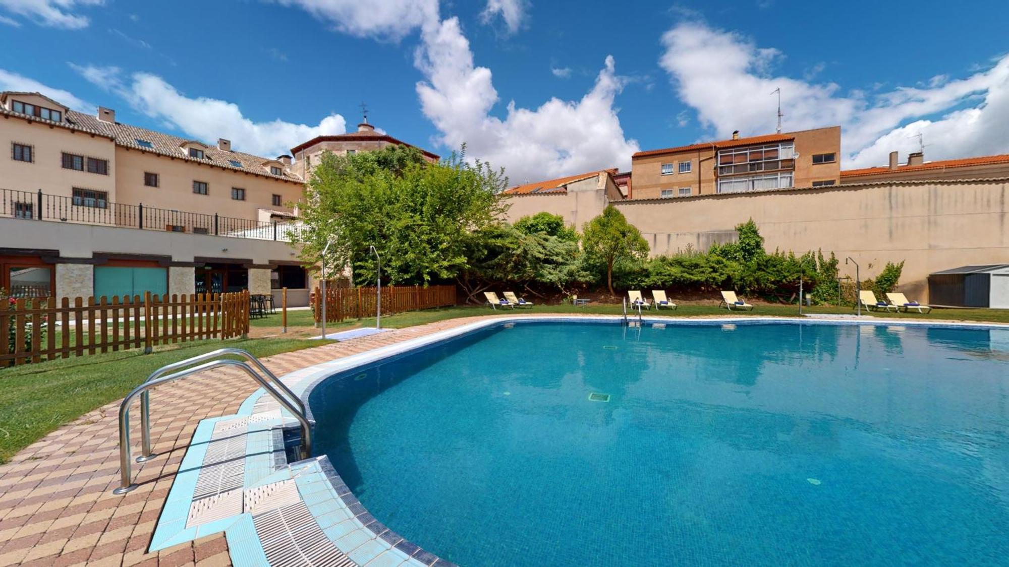 Azz Penafiel Las Claras Hotel & Spa Exterior foto